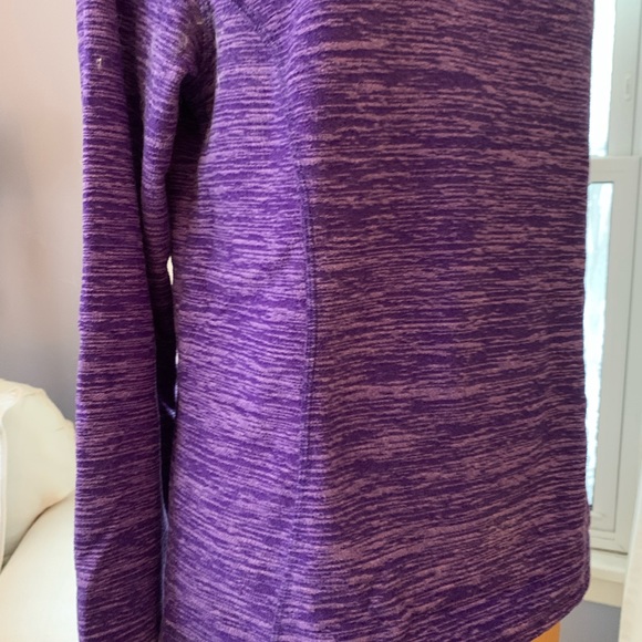 St. John’s Bay V-Neck Fleece Long Sleeved Top in Size Small. - Picture 4 of 4